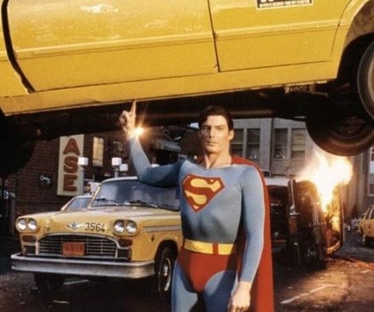 Superman Taxi Voces Online Panamá 2